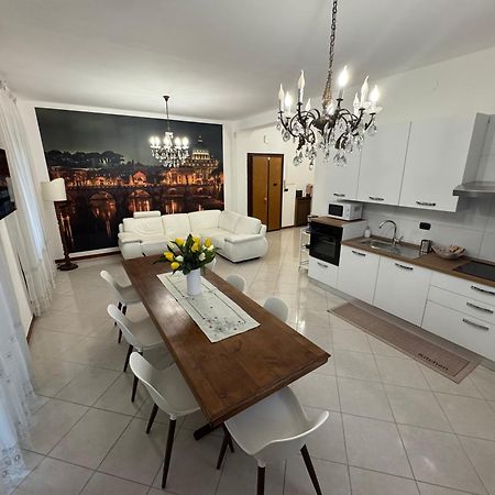 Vacanze Romane Apartment In רומא מראה חיצוני תמונה